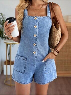 Emery Rose NWT Size XS casual bib overall